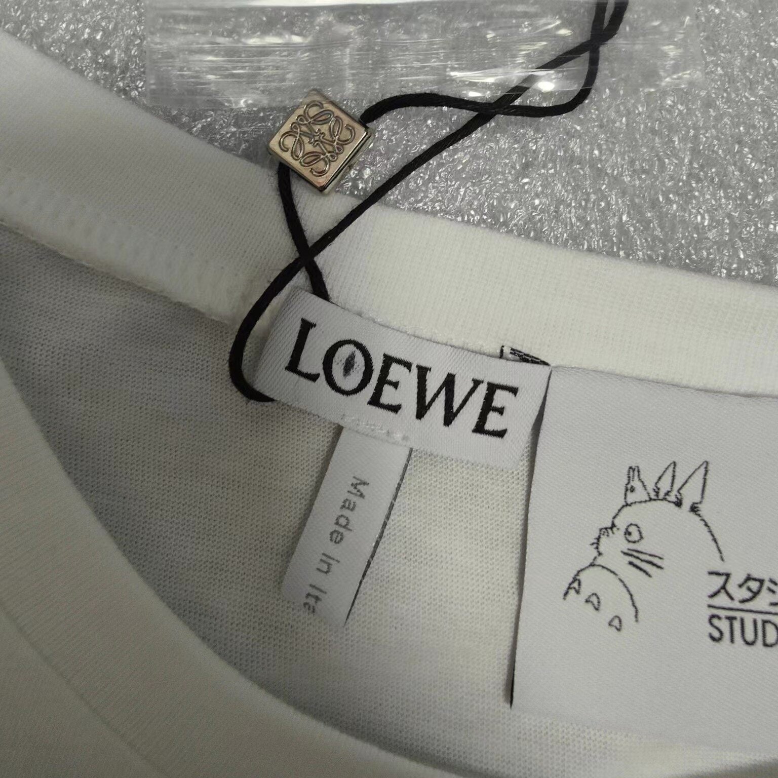 Kaos Pendek LOEWE dengan Motif Gambar/Cetak, Cocok untuk Pria dan Wanita -LE-01